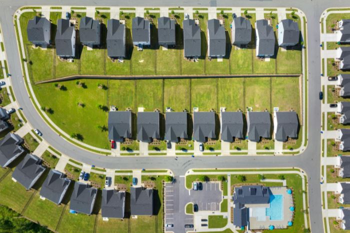 Why Aren't Homes Selling in the Houston Area? What Every Seller Needs to Know in Today's Real Estate Market (2026) 4 Housing Inventory